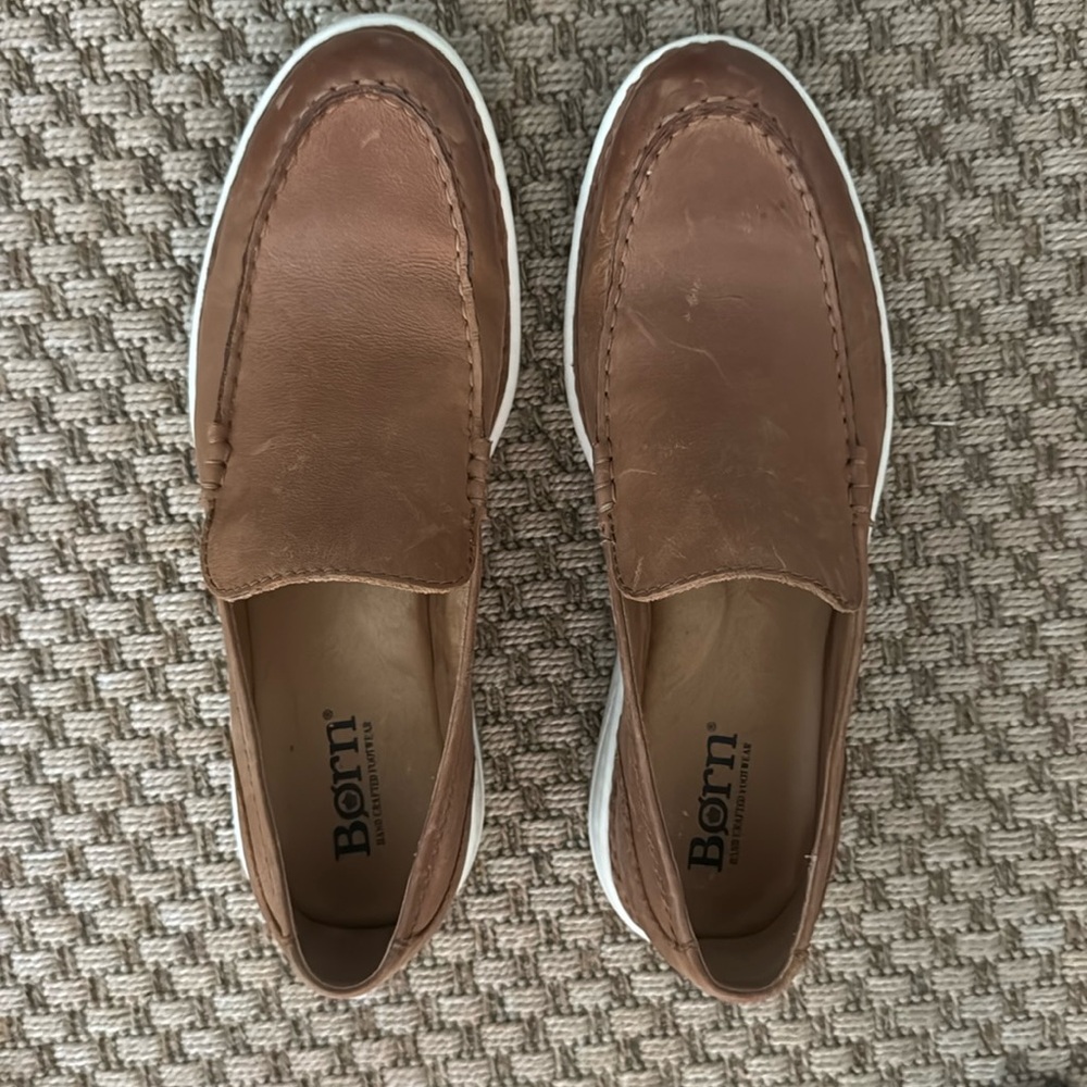 Born Brown Leather Slip-On Loafers size 11 (fit like a 11.5) in excellent cond.